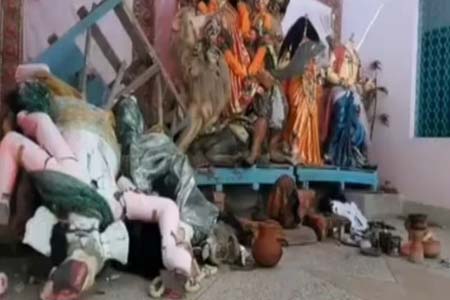 মধুখালীতে মন্দিরে আগুন, বিক্ষুব্ধ জনতার হামলায় প্রাণ গিয়েছে দুজনের