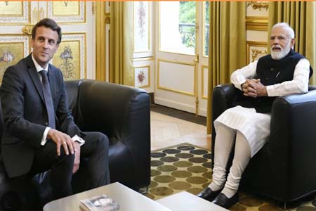 মোদীর ফ্রান্স সফর