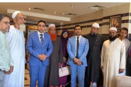 ধর্মমন্ত্রীর ত্বরিত উদ্যোগে দেশে ফিরলেন আটকে পড়া ৩৩ উমরাহ যাত্রী