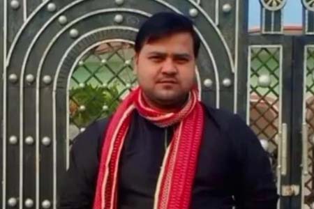 চাকরি না পেয়ে আত্মহত্যা