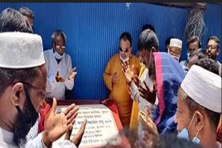 পাইকগাছা উপজেলা মডেল মসজিদ নির্মান কাজ উদ্বোধন করেন -এমপি বাবু