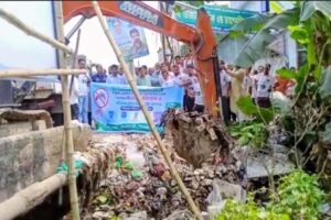 পরিবারের পাশাপাশি রাষ্ট্রীয় প্রতিষ্ঠানগুলোও পরিষ্কার রাখতে হবে: এমপি খোকন তালুকদার