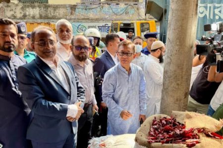 পাইকারি ও খুচরা বাজারের মূল্য তারতম্য অনুসন্ধানে ফ্যাক্ট ফাইন্ডিং কমিটি গঠন করা হবে-বাণিজ্যমন্ত্রী