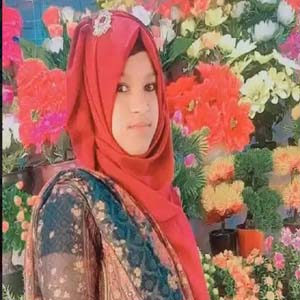 নবম শ্রেণির স্কুল ছাত্রী নিখোঁজ, ভারতে পাচারের অভিযোগ