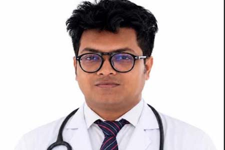 নিজের ইচ্ছামতো ওষুধ না খেয়ে চিকিৎসকের পরামর্শ নেওয়া উচিত : ডা. হাসান আরিফুর রহমান