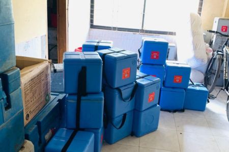 নবীগঞ্জের স্বাস্থ্য কমপ্লেক্সে কর্মরত ইপিআই পোর্টারা ৮ মাসের  বেতন ২০ মাসের ভাতা না পাওয়ায় মানবেতর জীবনযাপন