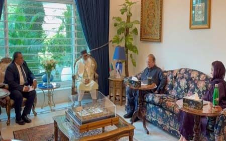 নওয়াজ শরীফ ও পাঞ্জাবের মুখ্যমন্ত্রীর সাথে ধর্ম উপদেষ্টা