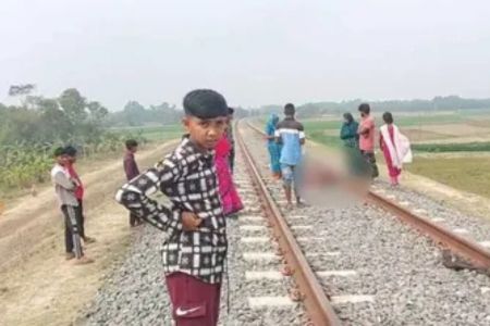 নড়াইলে ট্রেনে কাটা পড়ে একজন নিহত