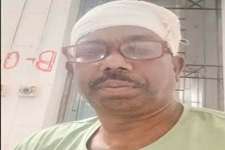 নড়াইলের নড়াগাতীতে অবৈধ স্থাপনা উচ্ছেদের সময় এসিল্যান্ড ও সাংবাদিকদের ওপর হামলা