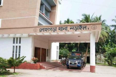 নড়াইলে এসএসসি পরীক্ষার্থীকে বিবস্ত্র করে ভিডিও ধারণ খোবে আত্মহত্যার চেষ্টা