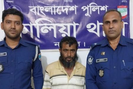 নড়াইলে পুলিশের অভিযানে হত্যা মামলার পালাতক আসামি গ্রেফতার