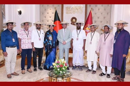 কৃষকদের স্বার্থে জাতীয় কেন্দ্রীয় সংগঠন গঠনের আহ্বান রাষ্ট্রপতির
