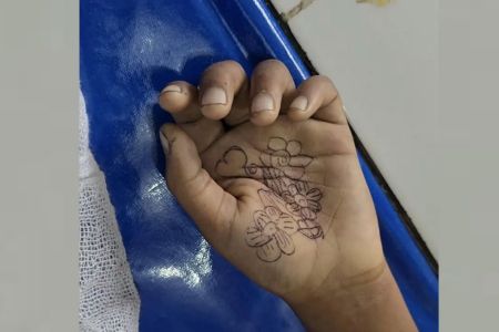 ৯ বছরের তুবার ঝুলন্ত মরদেহ ঘিরে ধোঁয়াশা, তদন্তে পুলিশ