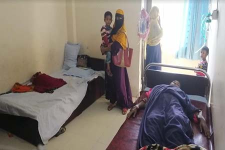 নোয়াখালীতে হাসপাতাল থেকে নবজাতক চুরির অভিযোগ