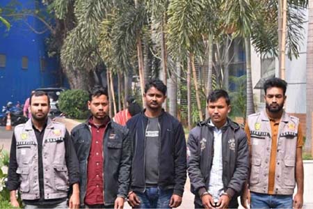 টাকায় মিলছে জাতীয় পরিচয়পত্র