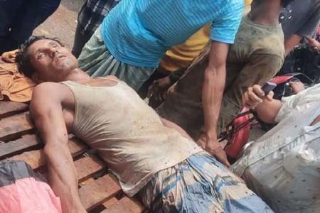 বজ্রপাতে দিনমজুরের মৃত্যু