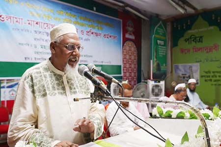 আলেম ওলামাদের নেতৃত্বেই দেশ থেকে সন্ত্রাস-উগ্রবাদ চিরতরে দূর হবে -ধর্ম প্রতিমন্ত্রী