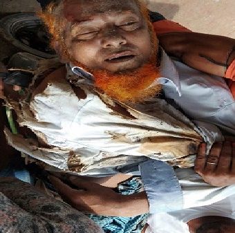 ছাদ থেকে পরে বৃদ্ধ নিহত