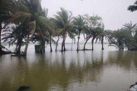 জনজীবন চরম বিপর্যস্ত