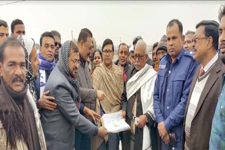 বাস টার্মিনালের প্রস্তাবিত জায়গা পরিদর্শন করলেন এমপি রশীদুজ্জামান