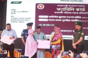 পঞ্চগড়ের তেঁতুলিয়ায় প্রধানমন্ত্রীর ফ্যামিলি কার্ড পেল ৪৭৭ জন