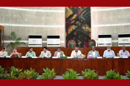 টিকার মজুত পর্যালোচনাসহ স্বাস্থ্যসেবা উন্নয়নে সংসদীয় কমিটির সুপারিশ
