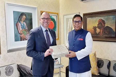 বাংলাদেশে কাজ করার আগ্রহ প্রকাশ যুক্তরাষ্ট্রের -পিটার হাস