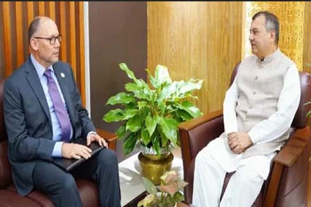 সম্পর্ক উন্নয়নে একসঙ্গে কাজ