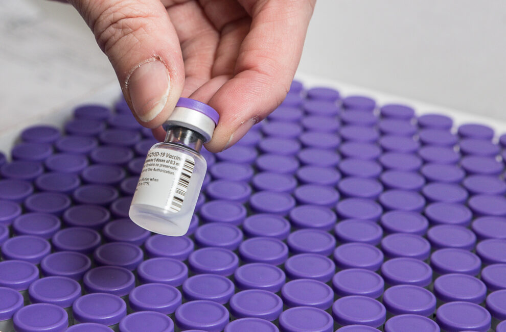 ফাইজার ভ্যাকসিন দেশে আসছে