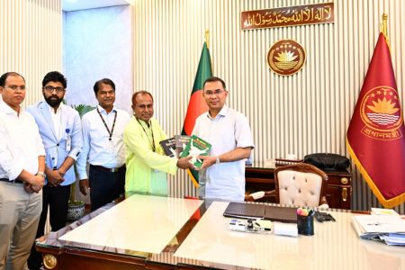 ‘বীর রাষ্ট্রনায়ক জিয়াউর রহমান’ গ্রন্থের মোড়ক উন্মোচন প্রধানমন্ত্রীর