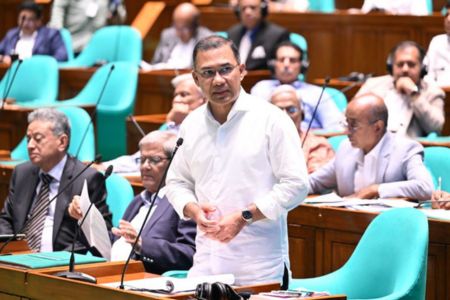 কাতারের সাবেক আমিরের স্মরণে রাজধানীর একটি সড়কের নামকরণের নির্দেশ প্রধানমন্ত্রীর