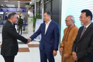 জাপান সফর শেষে দেশে ফিরেছেন প্রধানমন্ত্রী তারেক রহমান