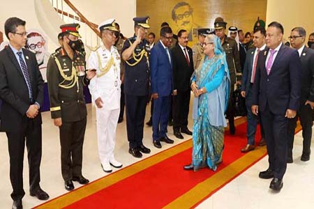 জাতিসংঘ সম্মেলনে যোগ দিতে কাতারের পথে প্রধানমন্ত্রী