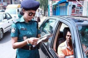ট্রাফিক আইন লঙ্ঘনে ডিএমপির ২৩২৩ মামলা