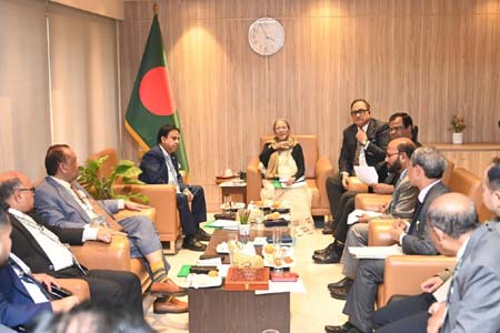 মৎস্য ও প্রাণিসম্পদ উপদেষ্টার সাথে ইউকেবিসিসিআই এর প্রতিনিধি দলের বৈঠক