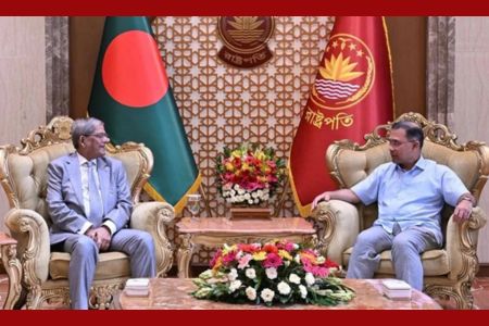 রাষ্ট্রপতির সঙ্গে প্রধানমন্ত্রীর প্রথম সৌজন্য সাক্ষাৎ