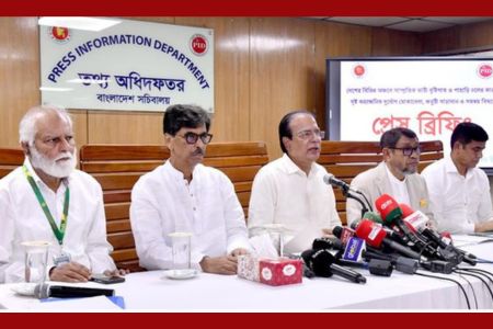 বন্যাদুর্গতদের পুনর্বাসন, ত্রাণ ও স্বাস্থ্যসেবায় সর্বোচ্চ অগ্রাধিকার দিচ্ছে সরকার - ত্রাণমন্ত্রী