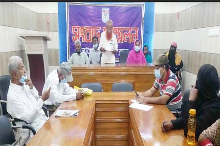 মুক্তিযোদ্ধাসহ ২০টি পরিবার বাড়ি ফেরার দাবিতে সংবাদ সম্মেলন