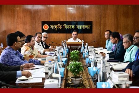 নতুন প্রজন্মকে বইমুখী করতে পাঠচক্র ও ভ্রাম্যমাণ লাইব্রেরির উদ্যোগ চান প্রধানমন্ত্রী