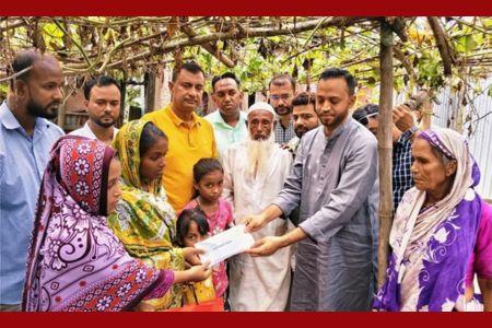 দোহার পাঁচ এতিম কন্যার পরিবারের পাশে প্রধানমন্ত্রীর সহায়তা