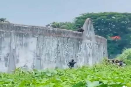 হাজতির পালানোর চেষ্টা