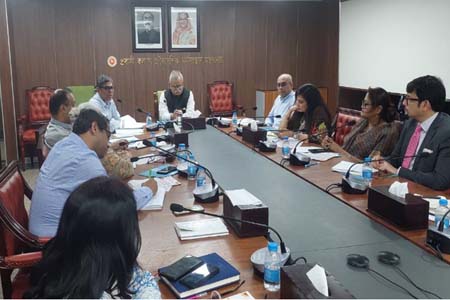 প্রবাস ও দেশে কর্মীদের সুরক্ষিত