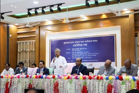 ভূমিসেবায় দুর্নীতি প্রতিরোধে কাজ করতে হবে