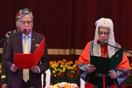 হিসেবে শপথ নিয়েছেন