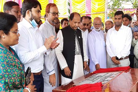 প্রধানমন্ত্রী দেশের একজন বলিষ্ঠ নেত্রী -রেলপথমন্ত্রী