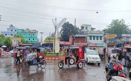 লঘুচাপের প্রভাবে বৃষ্টি