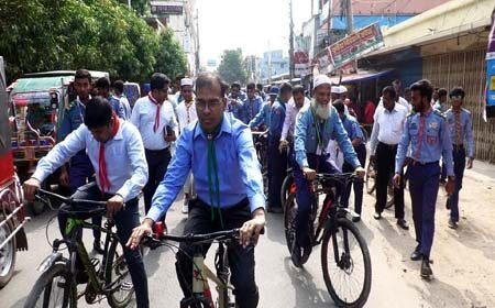 বিশ্ব শান্তি দিবস উপলক্ষে ঝিনাইদহে বাইসাইকেল র‌্যালী