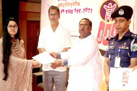 মানব সেবায় আত্মনিয়োগ