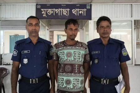 চকলেট খাওয়ানোর প্রলোভনে ৮ বছরের শিশুকে ধর্ষণ, অভিযুক্ত গ্রেপ্তার