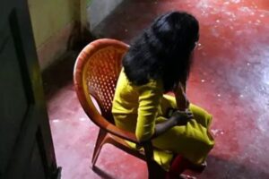 লালমনিরহাটে সৎ বাবার বিরুদ্ধে কিশোরী কন্যাকে ধর্ষণের অভিযোগ